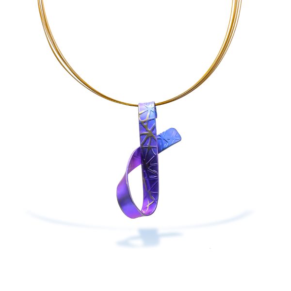 Purple titanium loop pendant